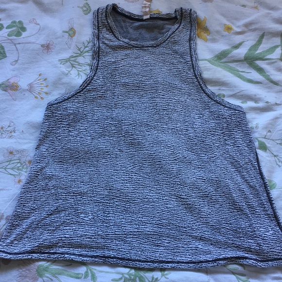Lululemon Tank - Picture 1 of 6